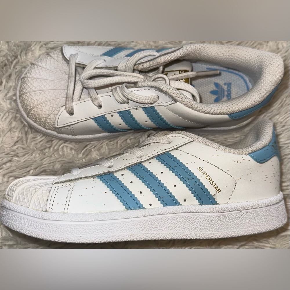 New Kids Adidas SUPERSTAR 789002  White Blue size 10K